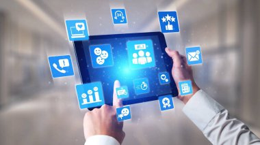 Müşteri deneyimi inceleme analizi, müşteri memnuniyeti iyileştirmesi, geri bildirim veri değerlendirmesi, hizmet kalitesinin artırılması ve iş itibarının çevrimiçi gözden geçirme yoluyla artırılması. Spire.