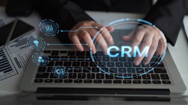 CRM platformları veri analizi, CRM iletişim araçları ve otomasyon yoluyla müşteri ilişkilerini geliştirir. CRM sistemleri müşteri yönetimi, izleme ve CRM ilişki başarısını destekler. Muxer