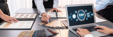 Pazarlama stratejisini planlamak için ERP girişimi kaynak planlama yazılımı