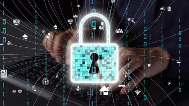 Bir klavyede parlayan bir kilidin yer aldığı siber güvenliğin görsel bir temsili, günümüz teknolojisiyle çalışan dünyasında dijital bilginin korunmasının önemini vurguluyor. Xenic