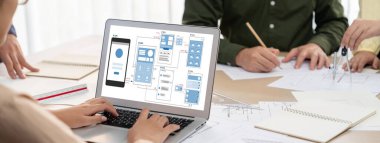 Hareketli mobil uygulama ve web sitesi için UX UI tasarım süreci. Profesyonel uygulama geliştiricisi için kablo grafiğinin yaratıcı prototipi .