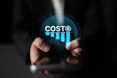 Dijital dönüşüm, iş maliyeti optimizasyonu, operasyonel maliyet azaltma, finansal tasarruf ve iş başarısı için kaynak verimliliği stratejileri yoluyla maliyet azaltma ve maliyet tasarrufu. Eğri