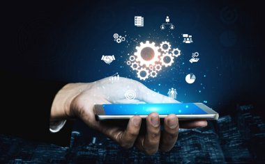 Güçlü takım çalışması takım dinamiklerini birleşik bir iş vizyonuyla hizalayan işbirliği, ortak hedefler ve iletişim stratejileri yoluyla verimliliği artırır. Kefil