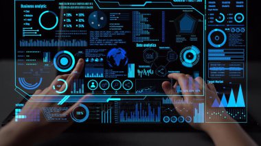 Modern dijital işletmelerde veri analizi ve gerçek zamanlı analitik, öngörü veri modellemesi, iş zekası analizleri ve veri odaklı karar verme stratejisi. Thunk