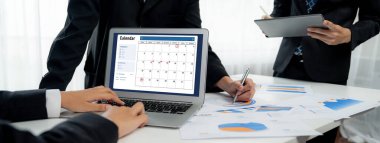 Kişisel organizatör ve çevrimiçi iş dünyası için hızlı zamanlama planlaması için bilgisayar yazılım uygulaması takvimiName