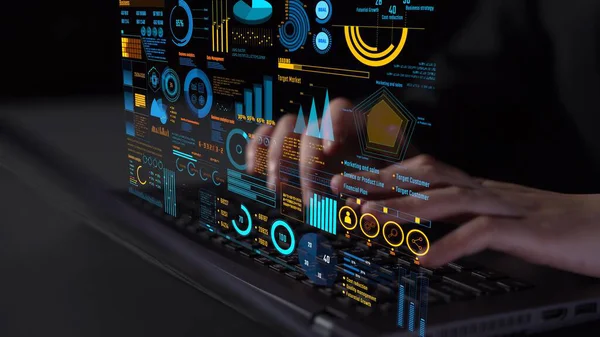 Modern dijital işletmelerde veri analizi ve gerçek zamanlı analitik, öngörü veri modellemesi, iş zekası analizleri ve veri odaklı karar verme stratejisi. Thunk