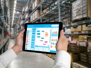 Okul eğitimi için geliştirilen kodlama ve programlama yazılımı. Basitleştirilmiş program, öğrenci çocuklar için okul sınıfında temel kodlama ve programlama eğitimi için kolay yazılım.