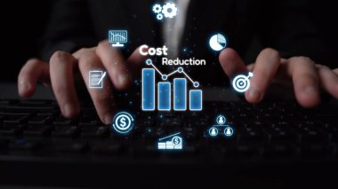 Dijital dönüşüm, işletme maliyeti optimizasyonu, operasyonel maliyet düşüşü, finansal tasarruflar ve ticari başarı için kaynak verimliliği stratejileri yoluyla maliyet azaltma ve maliyet tasarrufu. Muxer