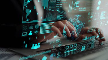 Veri merkezi izleme paneli ağ performansını, bağlantı durumunu, kullanım oranını ve telekomünikasyon içgörüsünü görselleştirir. Veri merkezi verimlilik iyileştirme ağı şeffaflığını izliyor. Thunk