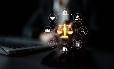 Adalet sistemi yasal yönetim ve adalet sağlar. Adalet sistemi hakları korur, sistem kanunları uygular, adalet düzeni sağlar ve adalet sistemi karar verir. Latch