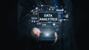 Modern dijital işletmelerde veri analizi ve gerçek zamanlı analitik, öngörü veri modellemesi, iş zekası analizleri ve veri odaklı karar verme stratejisi. Elide