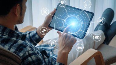 GPS simgeleri navigasyon, GPS izleme ve konum gösteriyor. GPS, taşınabilirlik ve taşımacılık için gerçek zaman haritaları, yön ve GPS navigasyon hizmetlerini destekler. Gist