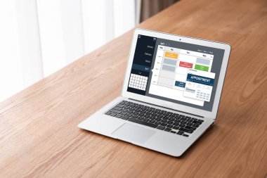 İnternet sitesindeki modish regrition için çevrimiçi aplikasyon rezervasyon takvimi