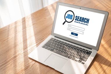 Çalışanların işe alım İnternet ağındaki iş fırsatlarını araması için mod web sitesinde online iş araması