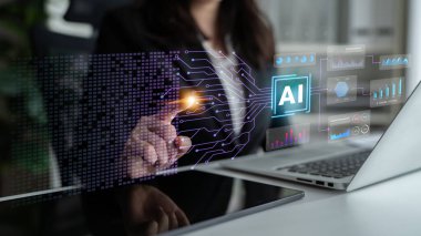 Yapay zeka veri analizi iş görüşlerini geliştirir, performansı artırır ve gelişmiş veri görselleştirme ve öngörü analizi ile stratejiyi güçlendirir.