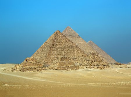 Grandes pirámides en Egipto 