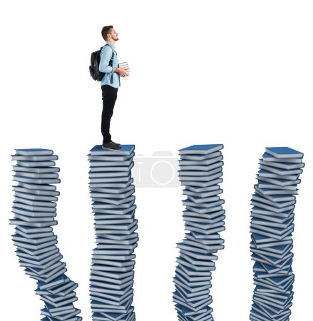 Estudiante por encima de pilas de libros
