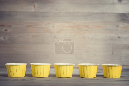 Copas de magdalena de papel
