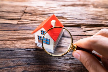 Immobilier Maison d'évaluation et d'inspection. Vérification à la maison