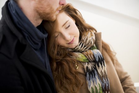 Joven pareja amorosa
Joven pareja amorosa