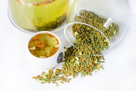 close-up of Japanese tea with rice Genmaicha and brewed tea in a