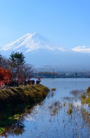 mt.fuji und Lake kawaguchi im Herbst