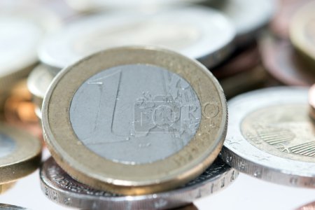 Foto de Muchas monedas de euro - Imagen libre de derechos