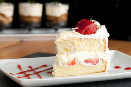 rebanada de pastel de fresa

