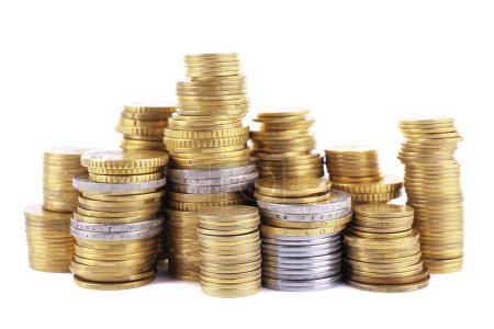 Montón de monedas aisladas sobre fondo blanco
Montón de monedas aisladas sobre fondo blanco