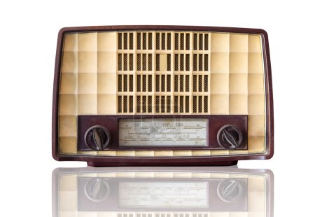 Foto de Radio transistor vintage con bakcground blanco - Imagen libre de derechos