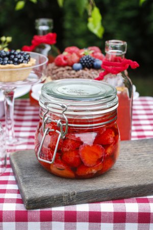 Conservas de fresa para el postre
