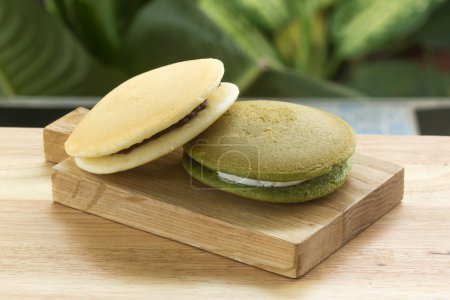 Green Tea and red bean Dorayaki Pan cake