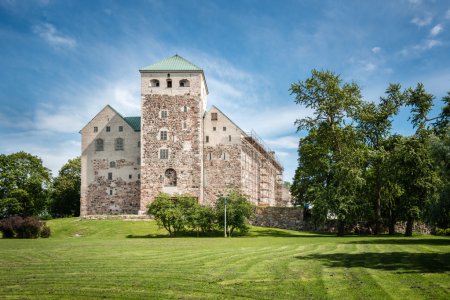 Castillo de Turku en brillante día de verano
.