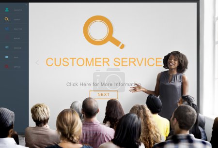 personas en el seminario con Servicio al Cliente
 