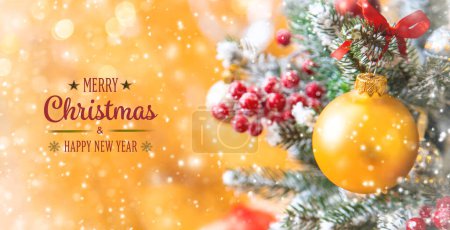 Feliz Navidad vacaciones tarjeta de felicitación de fondo. Enfoque selectivo. naturaleza.
