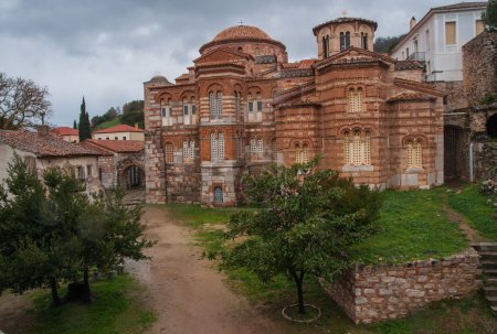 Téléchargez les photos : Image du monastère de Saint Luc près de Delphes en Grèce centrale - en image libre de droit