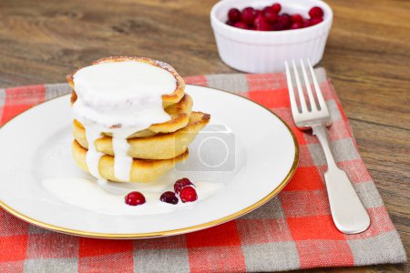 Foto de Deliciosos Panqueques con Cranberry Stack Studio Photo - Imagen libre de derechos