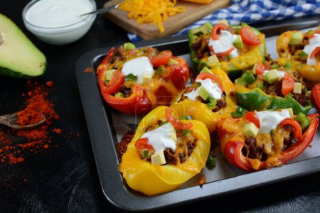 Foto de Keto pimienta nachos en el fondo, de cerca - Imagen libre de derechos